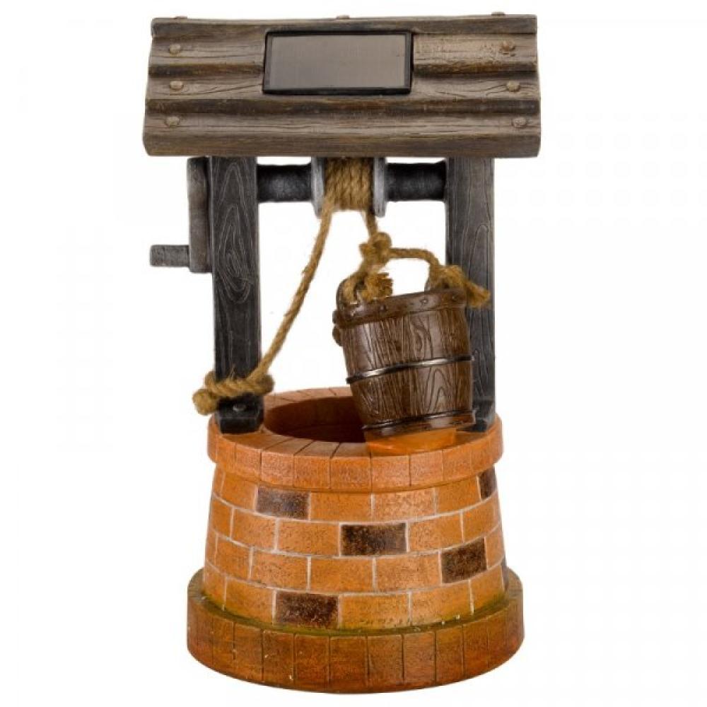 Solar-Wasserbrunnen ohne Hintergrund